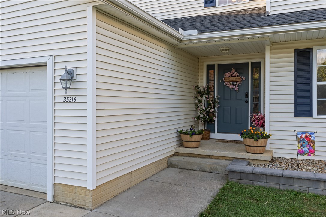 35316 Oxford Court North Ridgeville OH 44039
