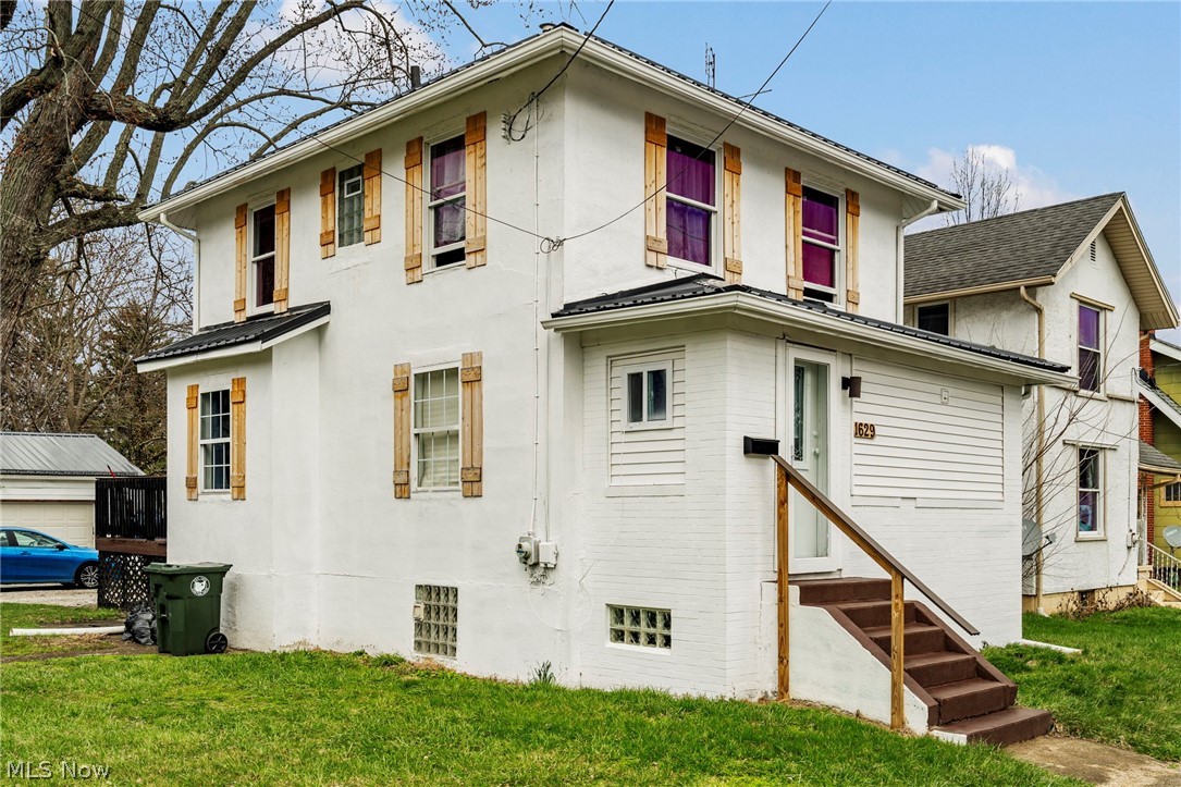 1629 23rd Street NE Canton OH 44714