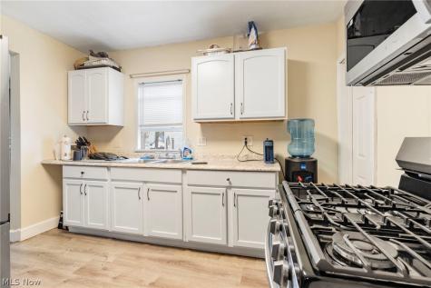 1629 23rd Street NE Canton OH 44714