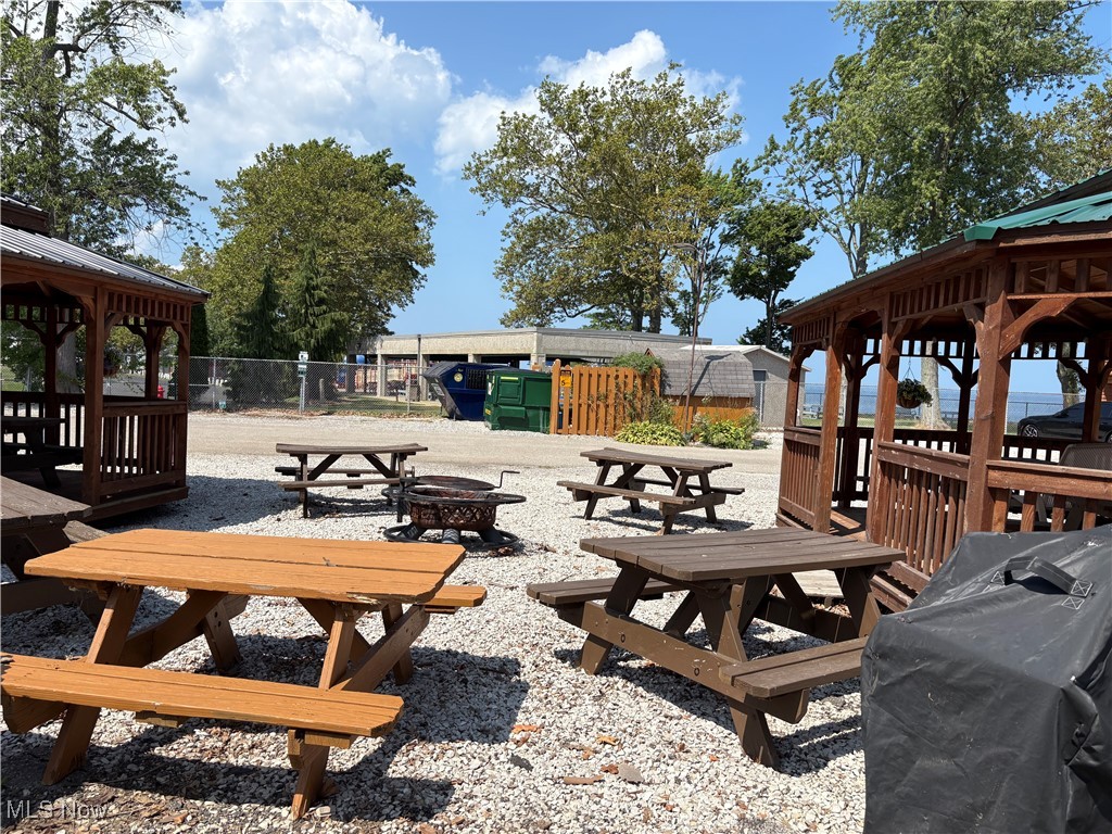 5919 Lake Road W Ashtabula OH 44004