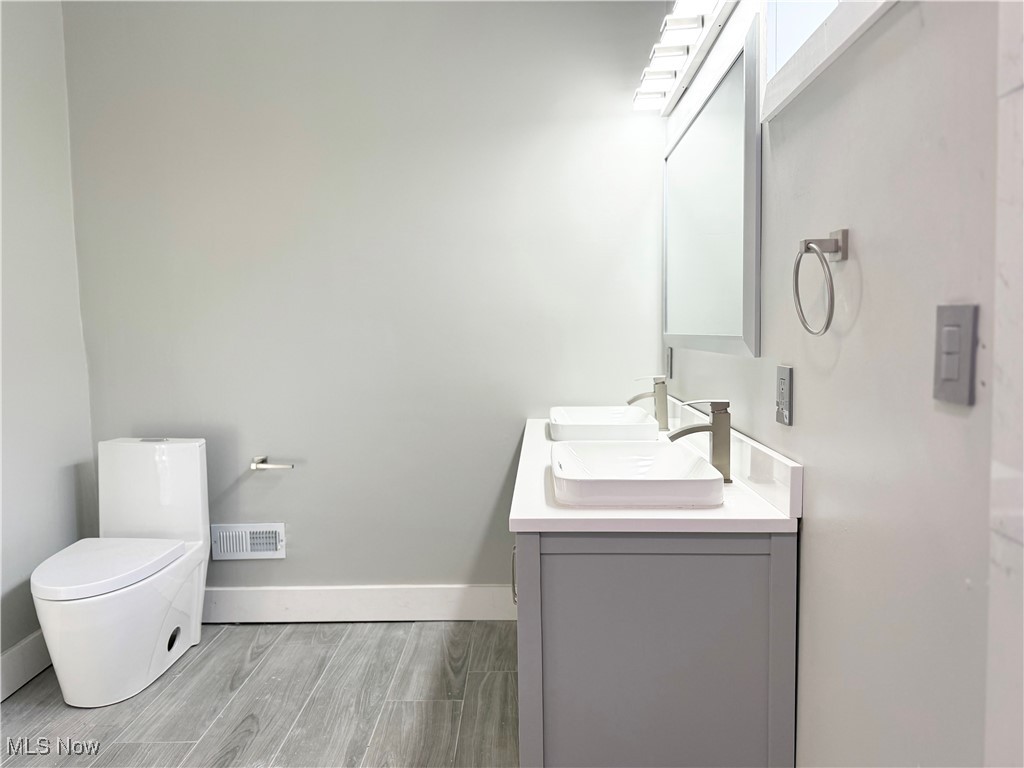 1834 W 44 Street Cleveland OH 44113