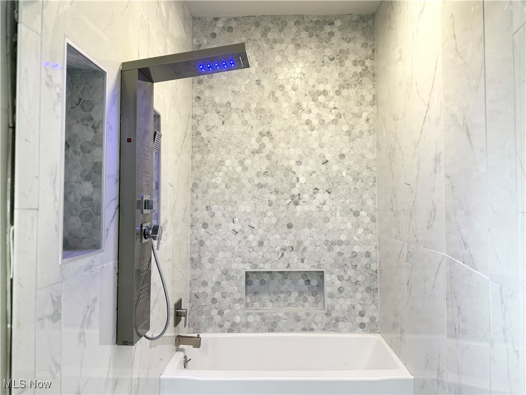 1834 W 44 Street Cleveland OH 44113