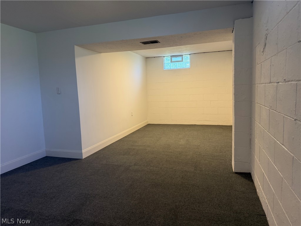 248 Menegay Road Louisville OH 44641