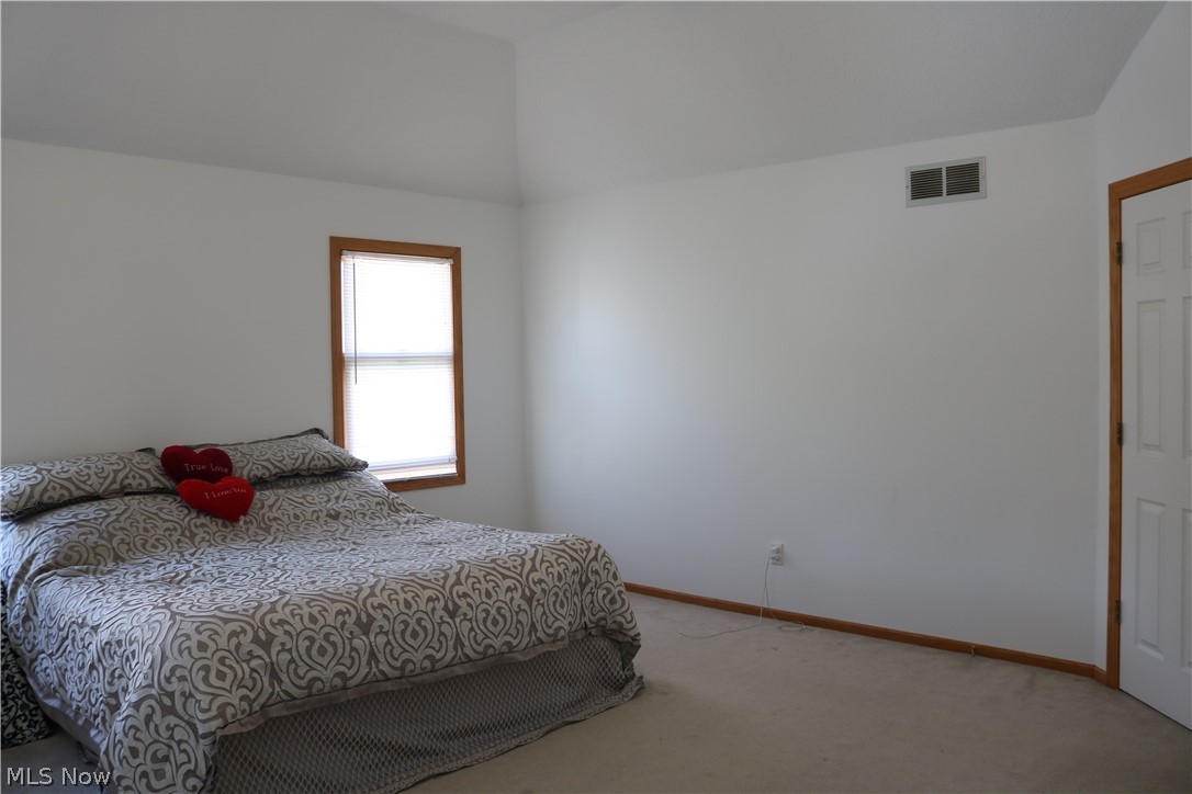 8766 Pointe Drive Broadview Heights OH 44147