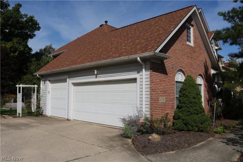 8766 Pointe Drive Broadview Heights OH 44147