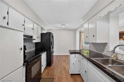 5701 Rosedale Street Louisville OH 44641