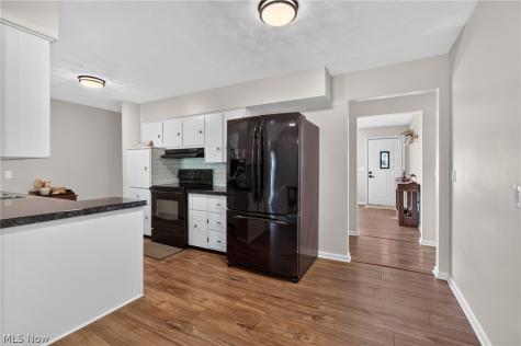 5701 Rosedale Street Louisville OH 44641