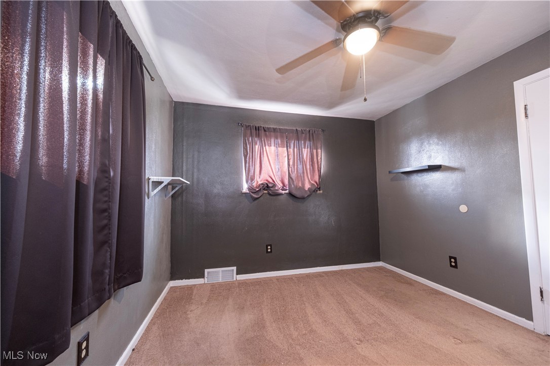 132 Linmar Street Wintersville OH 43953