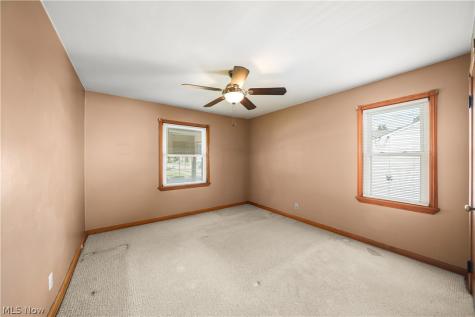 5141 W 8th Street Brooklyn Heights OH 44131