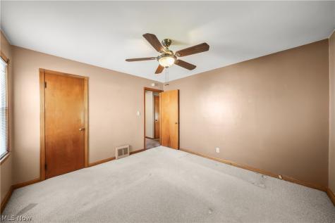 5141 W 8th Street Brooklyn Heights OH 44131