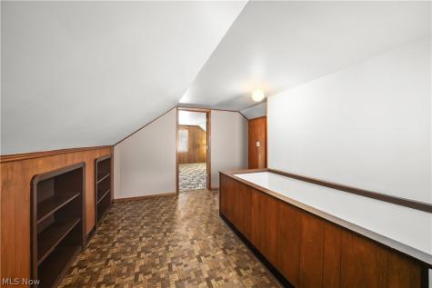5141 W 8th Street Brooklyn Heights OH 44131