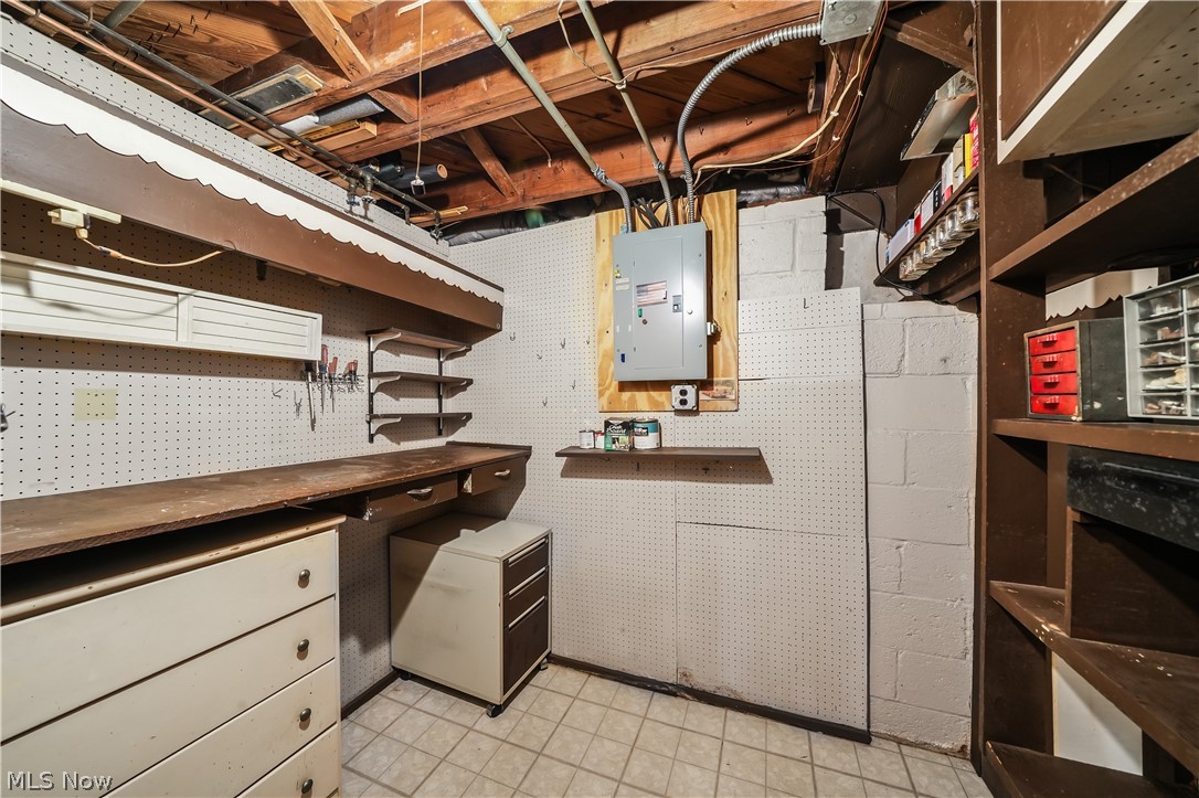5141 W 8th Street Brooklyn Heights OH 44131