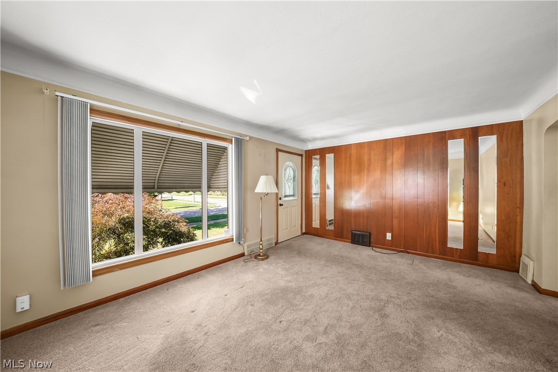 5141 W 8th Street Brooklyn Heights OH 44131