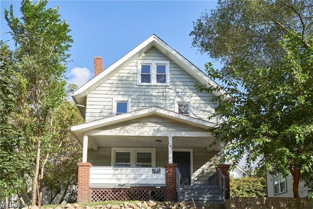 1181 Pondview Avenue Akron OH 44305