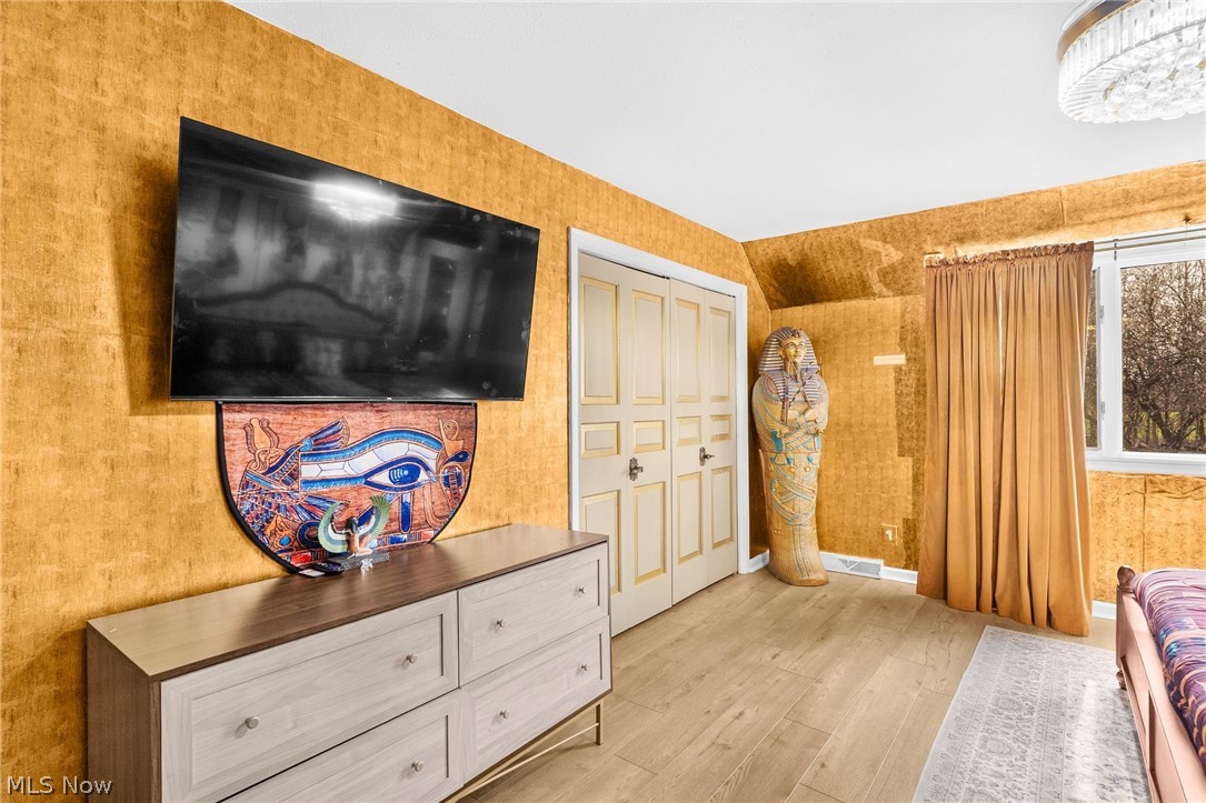 1969 Twin Oaks Drive Girard OH 44420