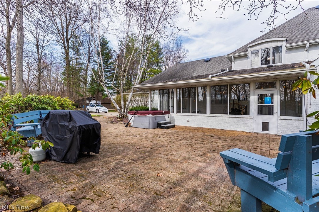 1969 Twin Oaks Drive Girard OH 44420