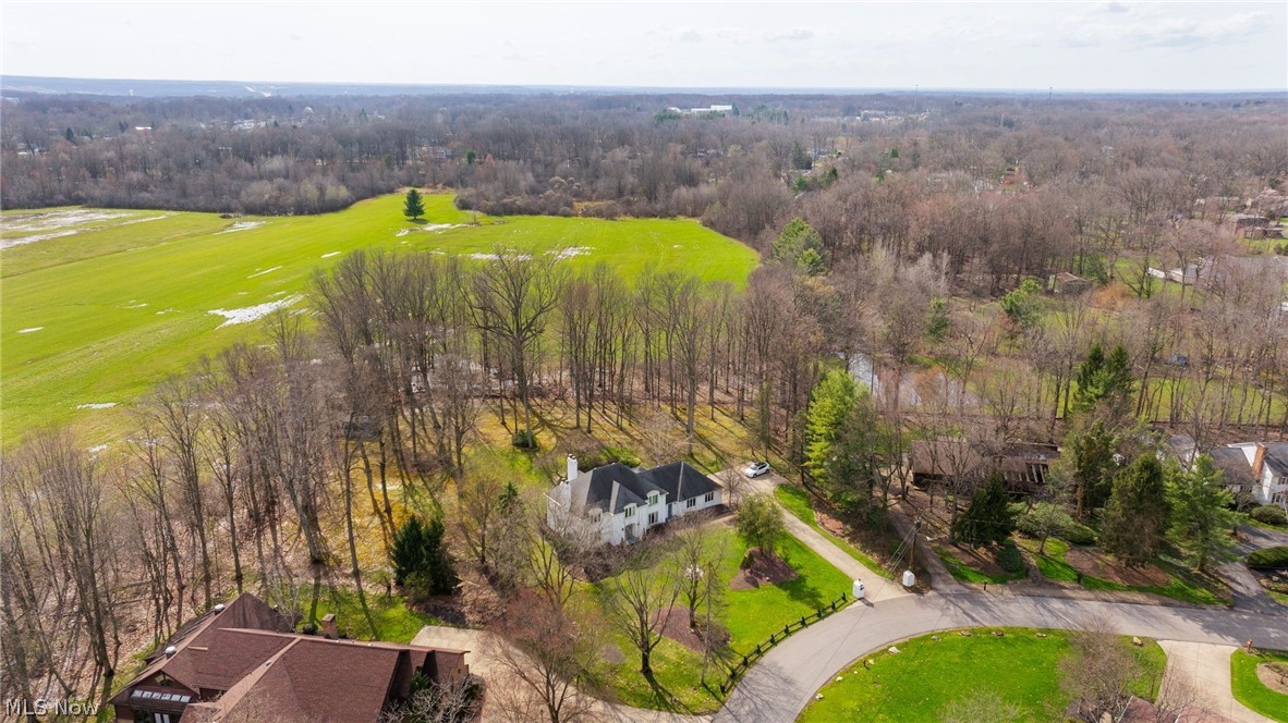 1969 Twin Oaks Drive Girard OH 44420