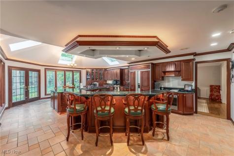 169 Plymouth Drive Bay Village OH 44140