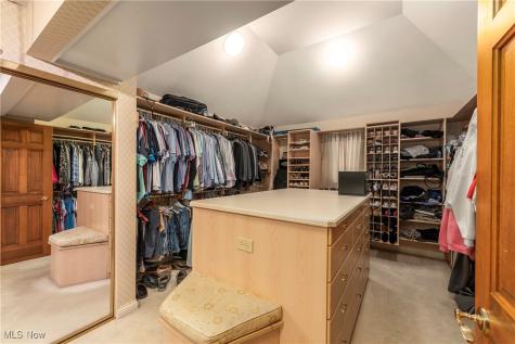 169 Plymouth Drive Bay Village OH 44140