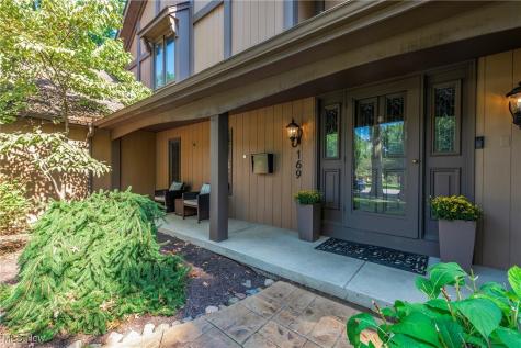 169 Plymouth Drive Bay Village OH 44140
