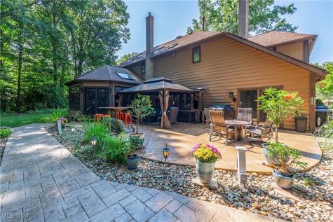 169 Plymouth Drive Bay Village OH 44140