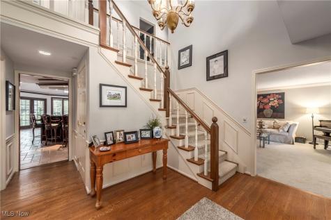 169 Plymouth Drive Bay Village OH 44140