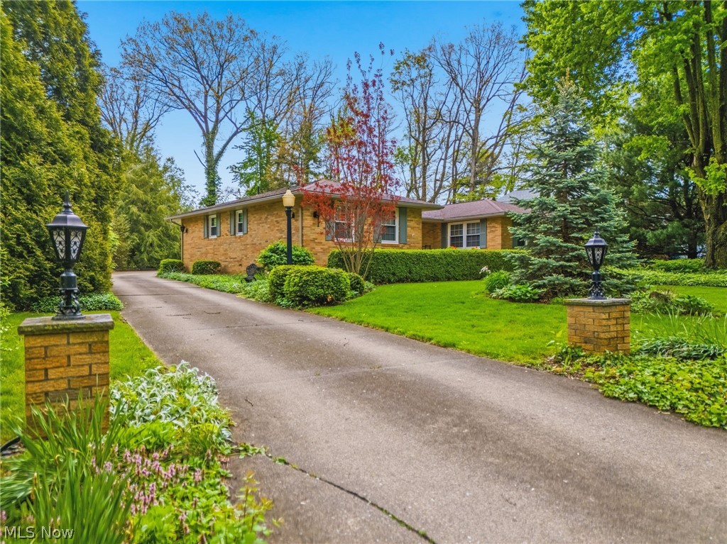 5080 Shamrock Avenue NW North Canton OH 44720