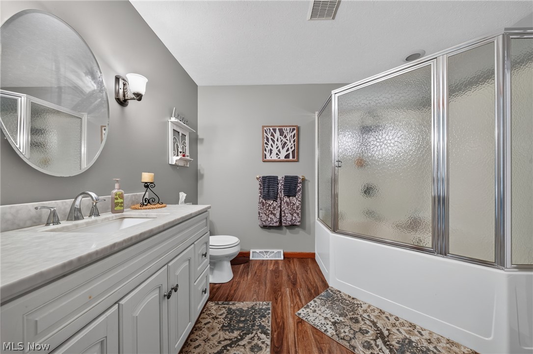 2505 Footville Richmond Road E Jefferson OH 44047