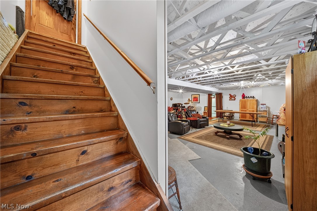 2505 Footville Richmond Road E Jefferson OH 44047