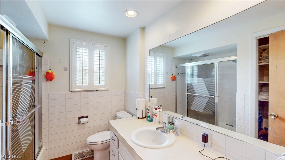 215 Grayling Drive Fairlawn OH 44333
