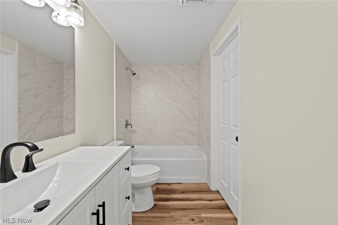 8266 Arlington Avenue NW North Canton OH 44720