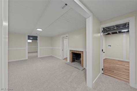 8266 Arlington Avenue NW North Canton OH 44720