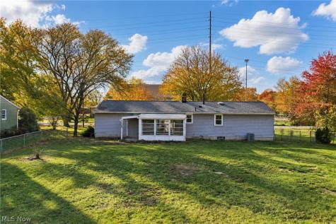 8266 Arlington Avenue NW North Canton OH 44720