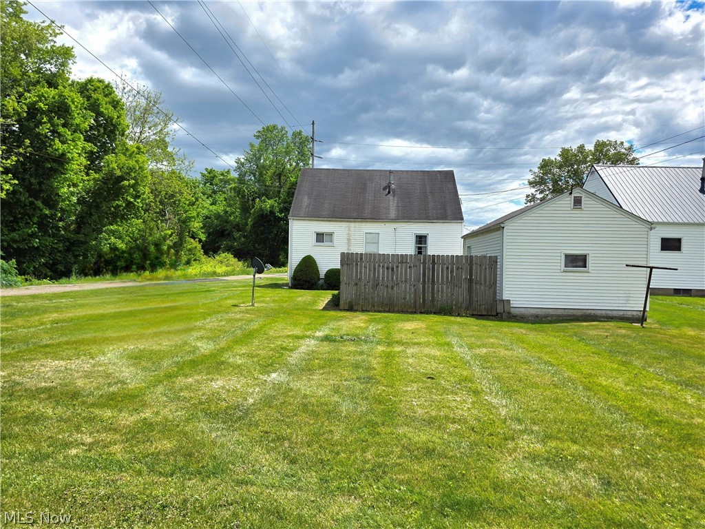 1104 Cassingham Avenue Coshocton OH 43812