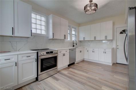 2135 Cherry Avenue Alliance OH 44601