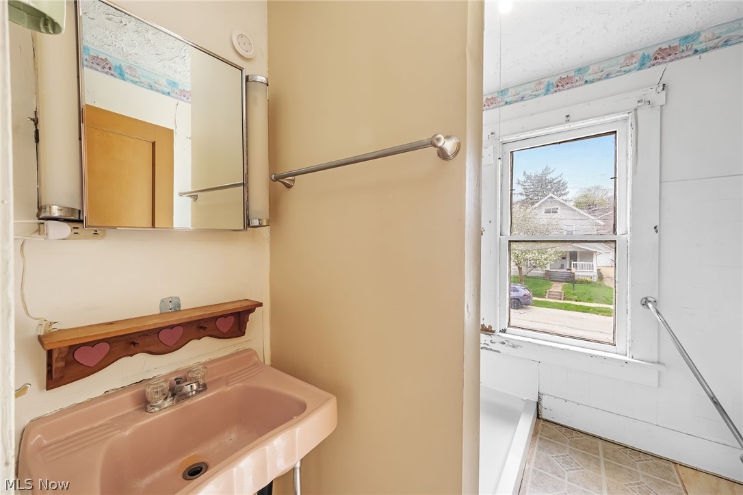 46 N State Street Rittman OH 44270
