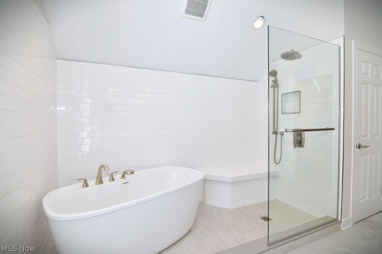 8630 Tamarack Trail Chagrin Falls OH 44023