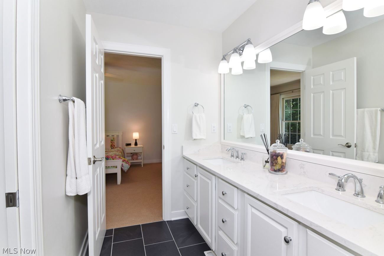 8630 Tamarack Trail Chagrin Falls OH 44023