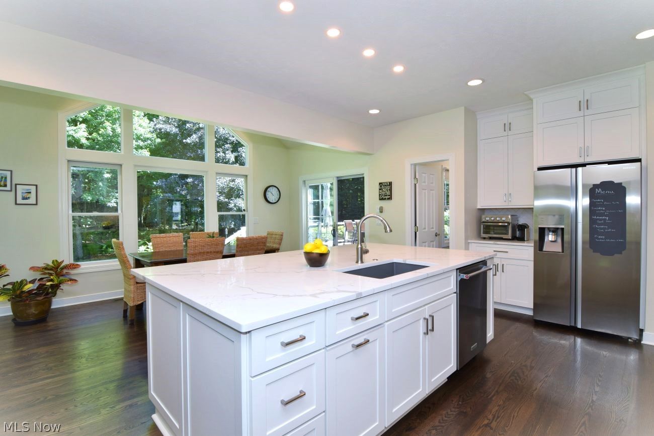 8630 Tamarack Trail Chagrin Falls OH 44023