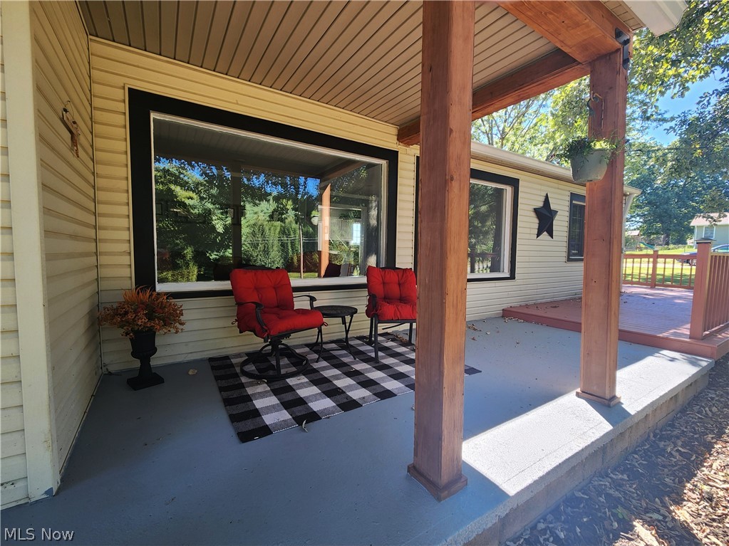 5261 Dailey Road New Franklin OH 44319