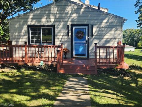 5261 Dailey Road New Franklin OH 44319