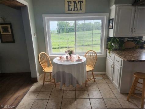 5261 Dailey Road New Franklin OH 44319