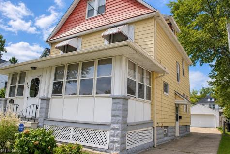 2070 W 100th Street Cleveland OH 44102