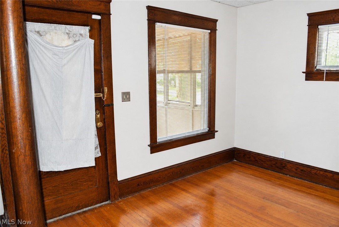2070 W 100th Street Cleveland OH 44102