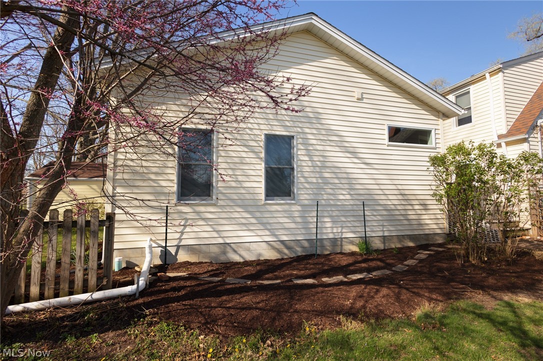 118 Hollywood Street Oberlin OH 44074