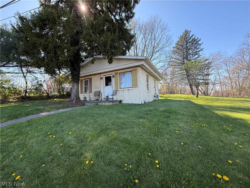 115 Grove Street Wintersville OH 43953