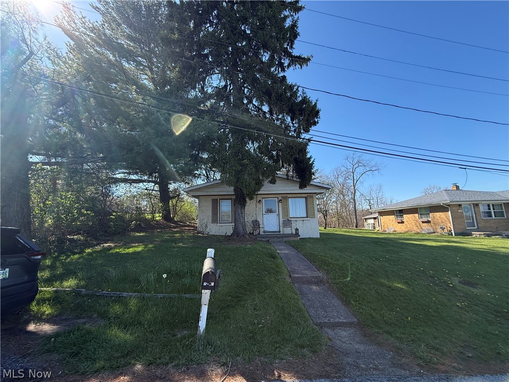 115 Grove Street Wintersville OH 43953