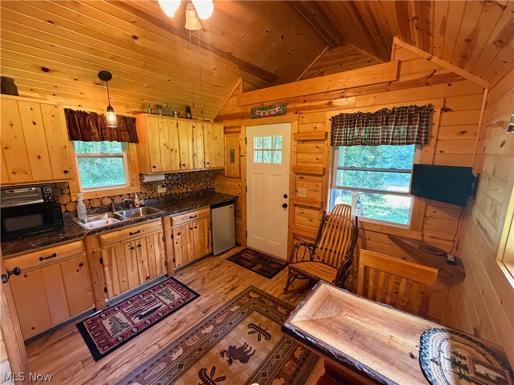50986 Grimms Bridge Road East Liverpool OH 43920