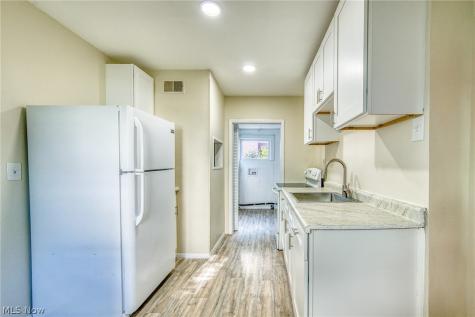 21901 Westport Avenue Euclid OH 44123