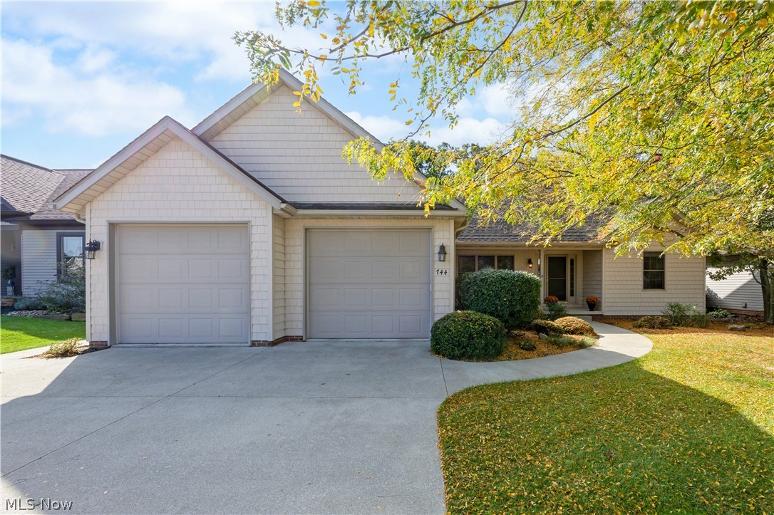 744 Whitetail Crossing Wooster OH 44691